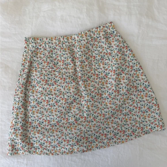 Byrdie Golf Skirt - Picture 4 of 4